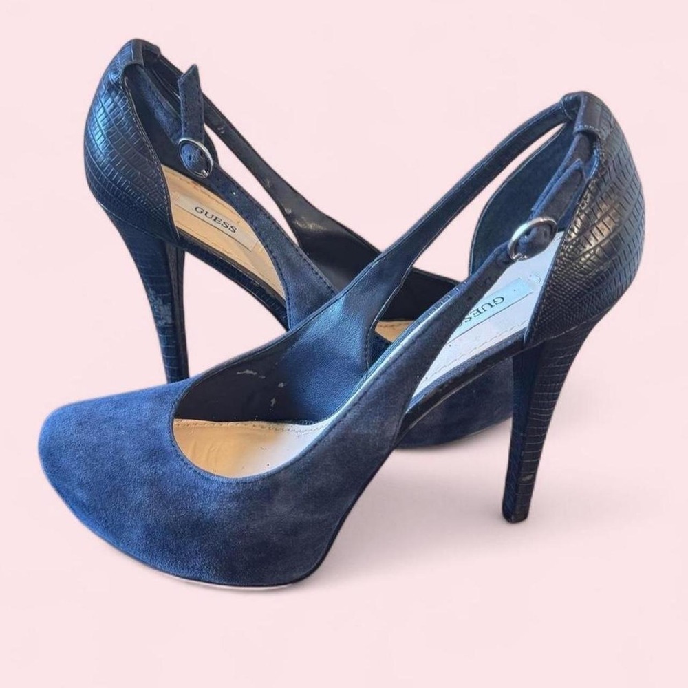 Vintage Guess navy blue suede‎ pumps